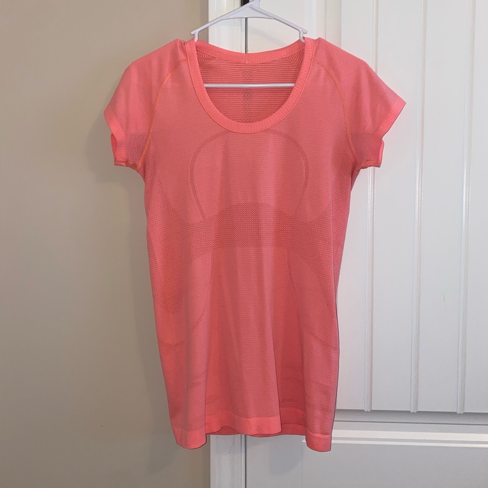 Lulu Swiftly Short Sleeve Top 💖🏃🏼‍♀️